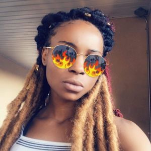 Meet your Posher, Candyce